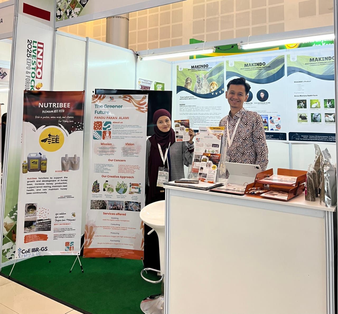 Tim Pandu Pakan Alami di pameran Livestock