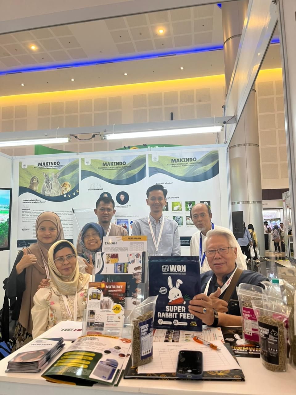 Tim Pandu Pakan Alami di pameran Livestock